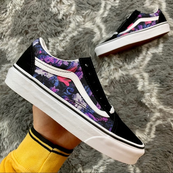 Vans Shoes - Vans Old Skool Floral Shoe